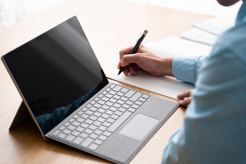 Man taking online lessons