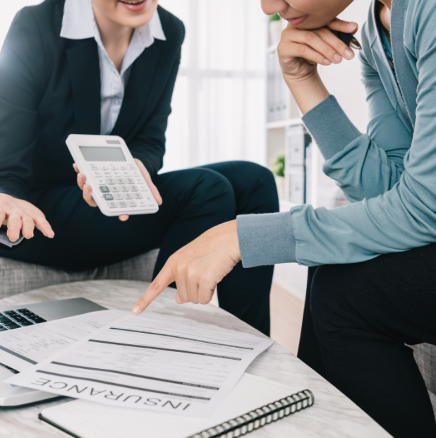 insurance agent showing the amount of the product